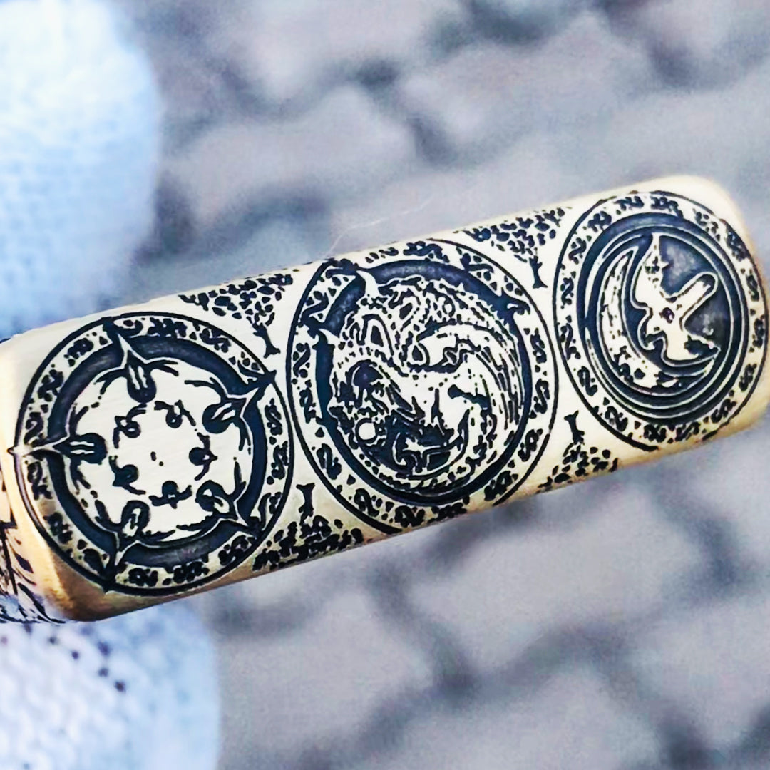 Zippo Game of Thrones The Iron Throne Golden Engraved Brass Lighter